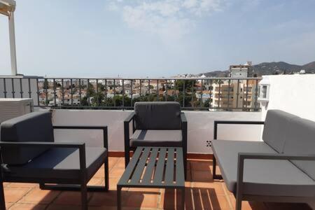 Amplio Apartamento Con Piscina Cerca De La Playa Nerja Exteriör bild
